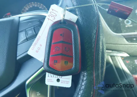 2018 Cadillac Xt5 Luxury z USA, uszkodzony, nr VIN 1GYKNDRS8JZ220581